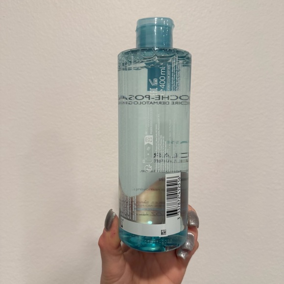 La Roche-Posay Effaclar Micellar Water Ultra Makeup Remover 400 ml - Picture 3 of 5